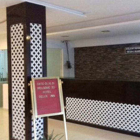 Hotel Delux Inn Агра Экстерьер фото