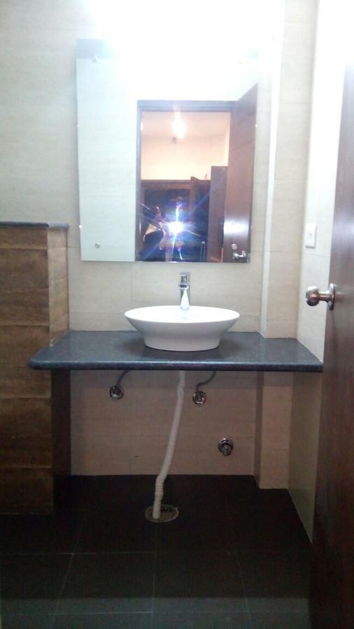 Hotel Delux Inn Агра Экстерьер фото